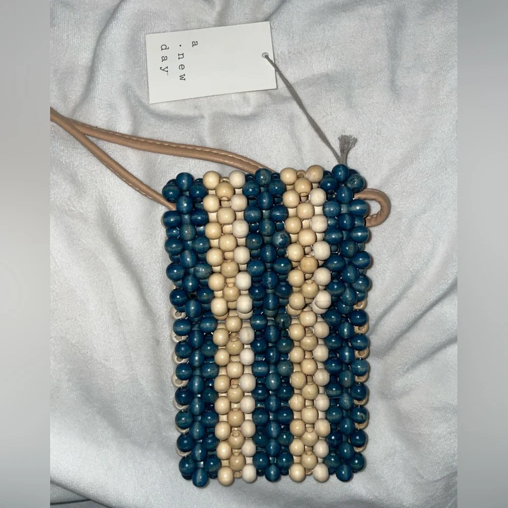 Beaded Crossbody Bag - Picture 1 of 3